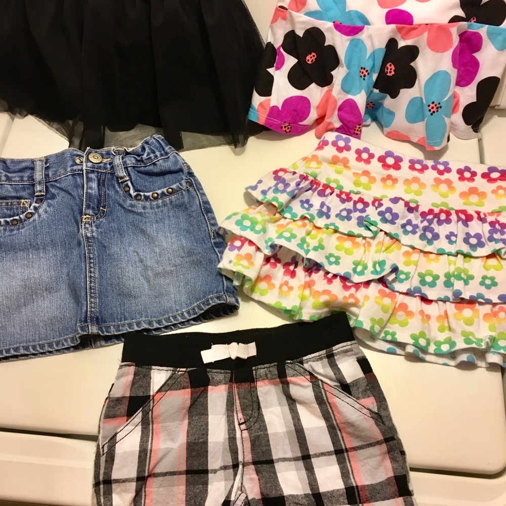 Girl’s Skirts & Shorts Size 4/5